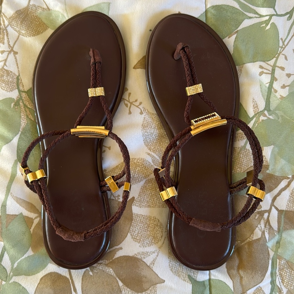 Guess Sandals Size 8
